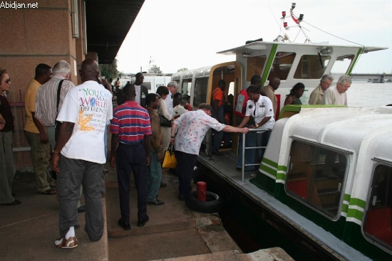 Un laboratoire de lutte contre les pollutions en Côte d`Ivoire